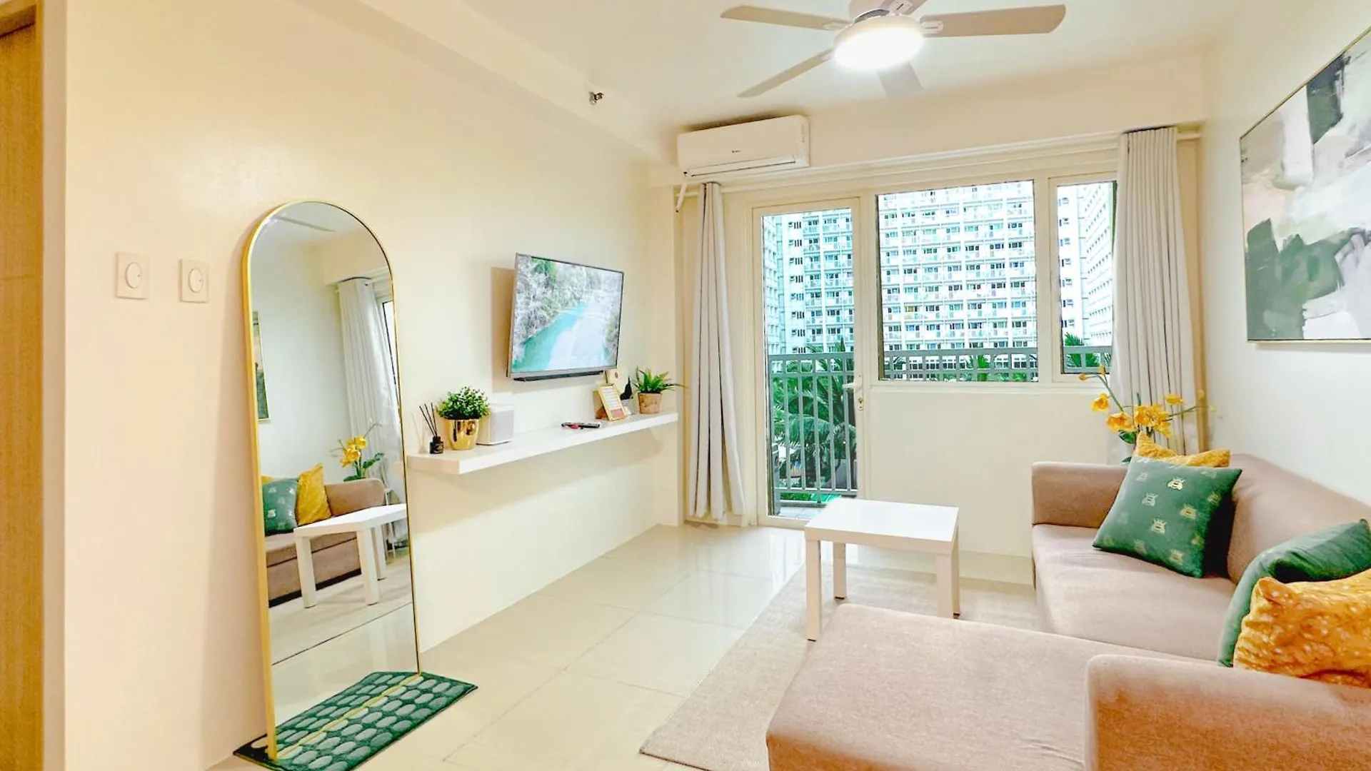 Shore Residences 2 Bedroom Near Naia Airport And Moa Manila