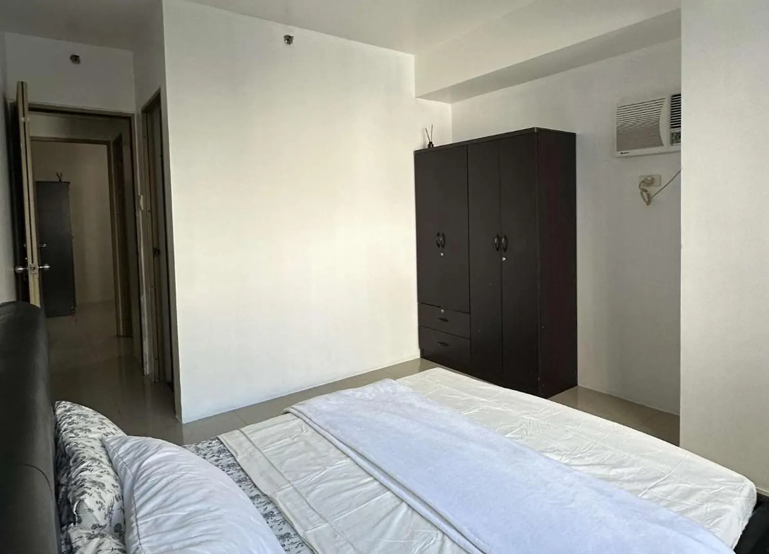 Shore Residences 2 Bedroom Near Naia Airport And Moa Manila Philippines