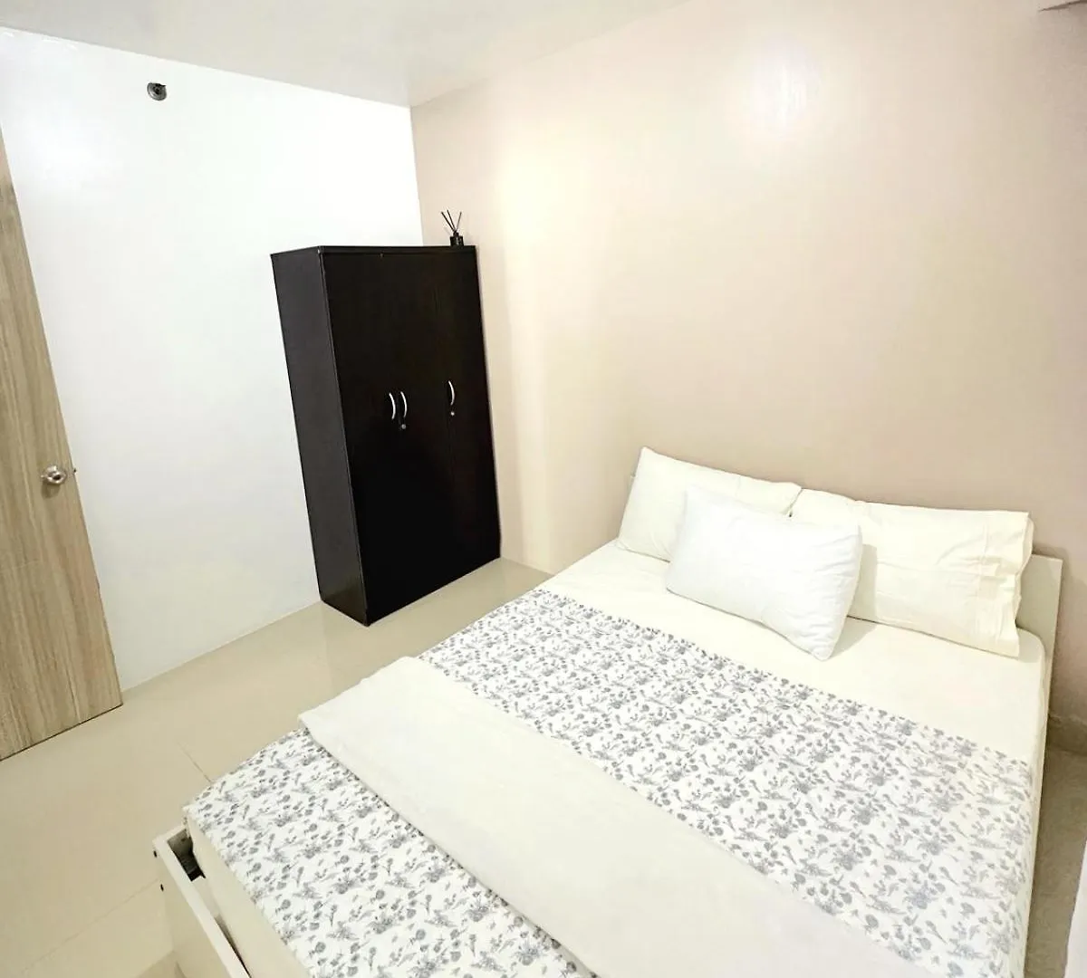 Aparthotel Shore Residences 2 Bedroom Near Naia Airport And Moa Manila